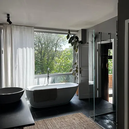 Spacious In Berlin Mitte